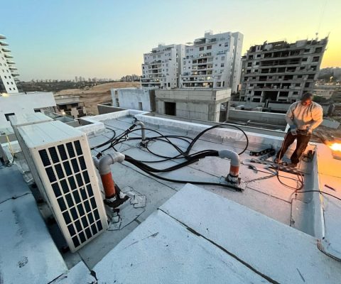 ארגמן איטום גגות באיטום גג והלחמת האיטום